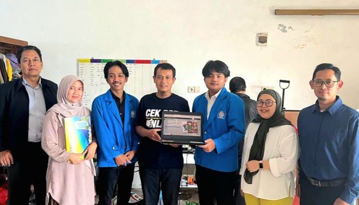 Teknologi Digital Permudah UMKM Percetakan, Mahasiswa Universitas BSI Kampus Tasikmalaya Hibahkan Aplikasi “Pak Eko”