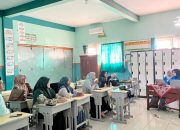 Mahasiswa Universitas BSI Kampus Kota Tasikmalaya Presentasikan Aplikasi Hibah kepada Calon Operator Mitra