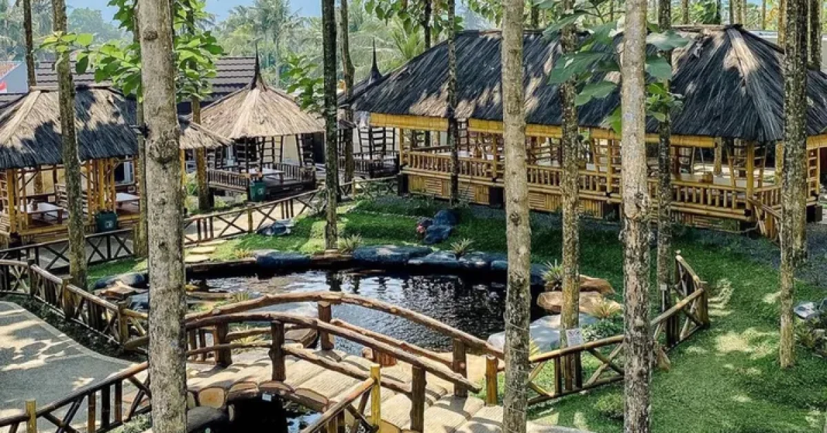 Kuliner Asyik di Alam Terbuka Sensasi Makan di Tengah Hutan Jati yang Asri