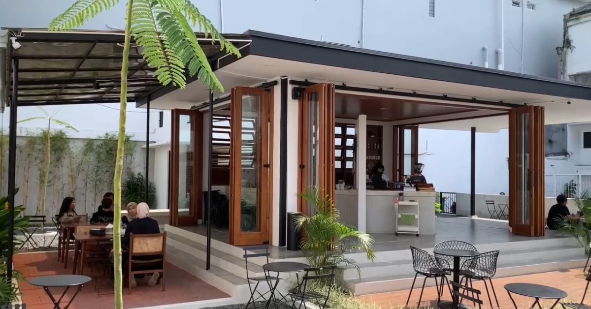 Mathea Tasikmalaya: Hidden Gem dengan Nuansa Semi-Outdoor yang Menenangkan