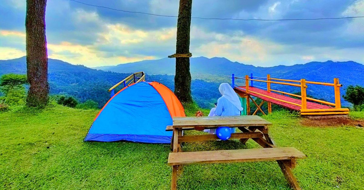 Puncak Kertajaya: Permata Tersembunyi di Panawangan
