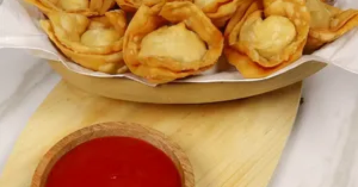 Pangsit Ayam Goreng: Jajanan Legendaris yang Selalu Dicari