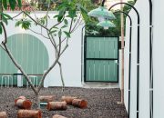 🚪 Chiller Cafe Tasikmalaya: Masuk Lewat Pintu Kulkas, Keluar dengan Cerita Seru