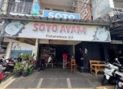 Soto Ayam Pataruman: Legenda Rasa Gurih Khas Tasikmalaya yang Melebihi Waktu