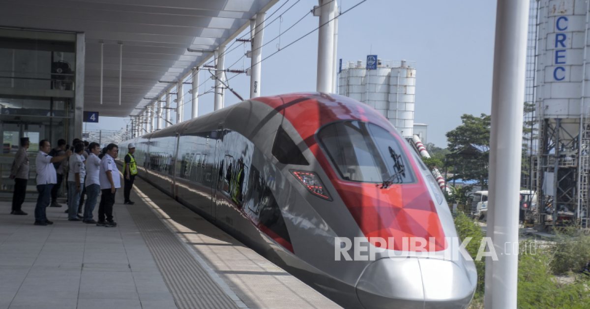 Layanan Feeder Kereta Cepat di Stasiun Padalarang Ditambah, Antisipasi Lonjakan Penumpang Awal Tahun