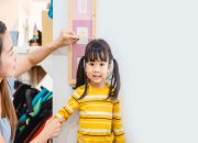 Pantau Tinggi Badan Anak: Ahli Peringatkan Pentingnya ‘Check-up’ Rutin di Luar Buku Posyandu