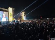 Duet KDM-Gus Muwafiq ‘Selami Gelapnya Malam’ di Tasikmalaya