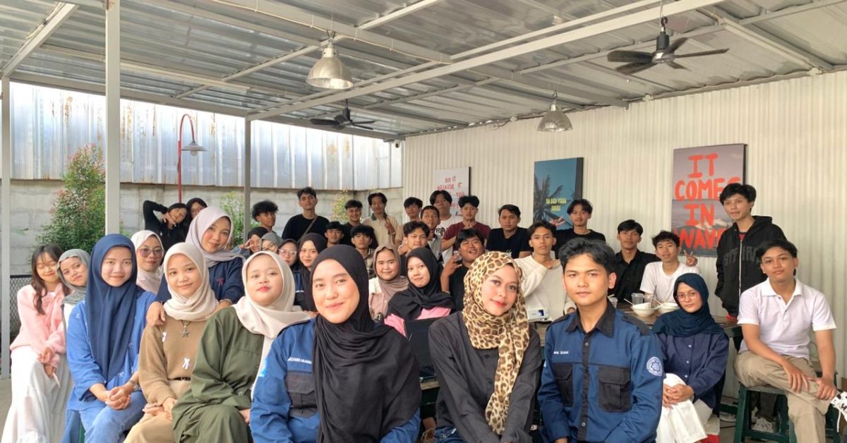 PERKUAT WAWASAN DAN PENGALAMAN, HIMASI GELAR DISKUSI TEKNOLOGI BERSAMA DEMISIONER