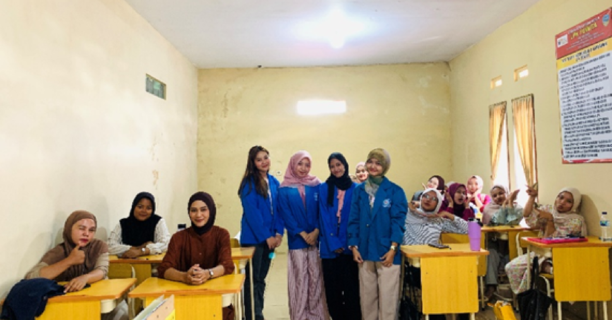 Siapkan Lulusan Siap Kerja, Mahasiswa UBSI Kampus Tasikmalaya Bedah Tren Kecantikan Klinik Modern di LKP Yuwita