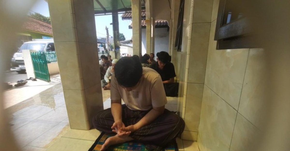 Tak Hanya Ganggu Pekerjaan, Pemadaman Listrik di Tasikmalaya Berdampak pada Pelaksanaan Salat Jumat