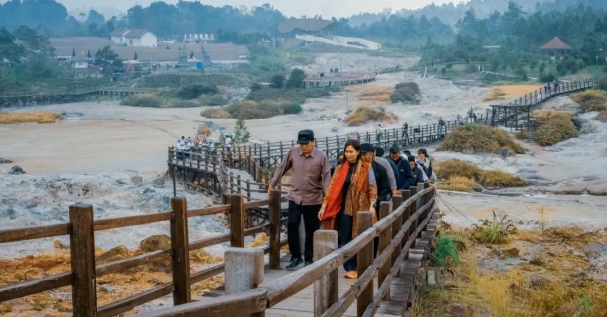 Wamenpar Imbau Pelaku Wisata Dieng Tingkatkan Kesiapan Sambut Lonjakan Wisatawan Libur Sekolah