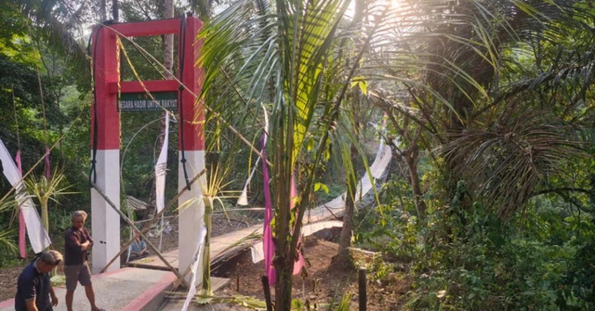 Jembatan Gantung Pongpet Pangandaran Ambruk Usai Diresmikan Bupati