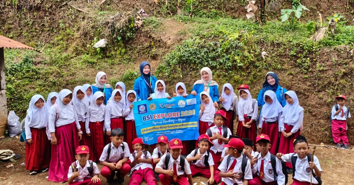 Edukasi Penggunaan Gadget yang Bijak, Tim BSI Explore 2026 Dampingi Siswa Kelas 3 dan 4