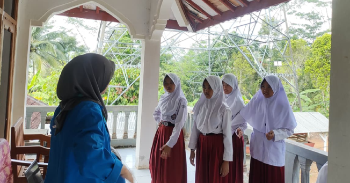Persiapan Pentas Seni, Pramuka SDN Kramatjaya Berlatih Bersama Tim BSI Explore 2026