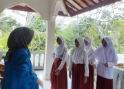 Persiapan Pentas Seni, Pramuka SDN Kramatjaya Berlatih Bersama Tim BSI Explore 2026