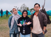 Tim Redaksi Tasikmalayahitz Ikuti Langsung Rangkaian Ngamumule Lembur di Santanamekar