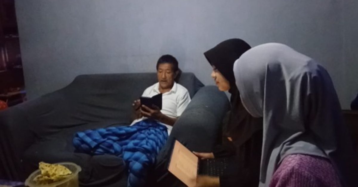 Koordinasi Rencana Malam Resepsi dan Pentas Seni Bersama Kepala Dusun Cikiray 1