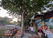 Riverside Peneleh Surabaya, Tempat Kuliner di Tepi Kalimas dengan Bonus Sunset