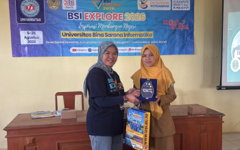 Perpisahan BSI Explore Bersama Guru SDN 3 Cisayong, Penyerahan Cendera Mata Jadi Kenang-Kenangan