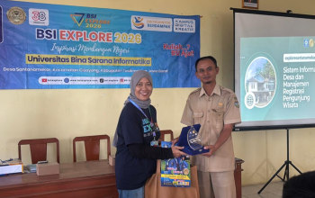 BSI Explore Resmi Berakhir di Santanamekar, Penyerahan Cendera Mata Jadi Simbol Perpisahan