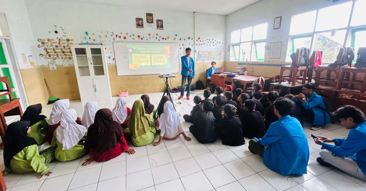 Mahasiswa UBSI Tasikmalaya Gelar Edukasi Anti-Bullying di SDN 1 Kalangsari, Tanamkan Karakter Positif Sejak Dini